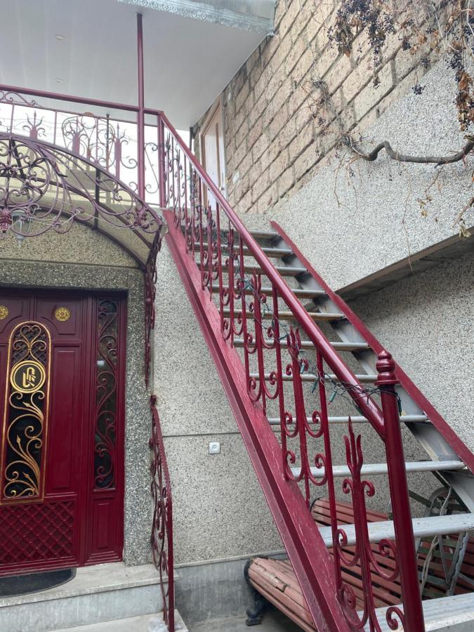 Madoyan Guest House Gyumri Exterior photo